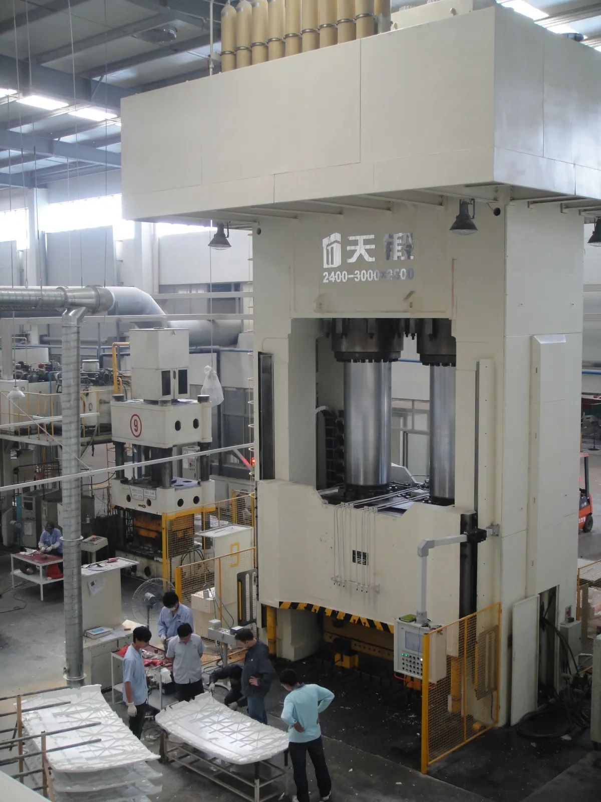 Hydraulic press