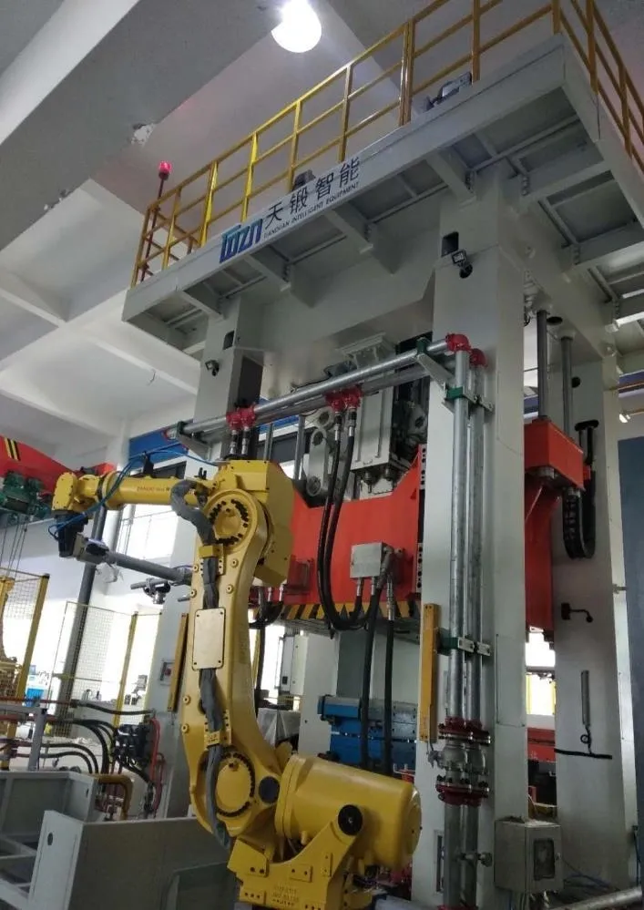 Hydraulic press